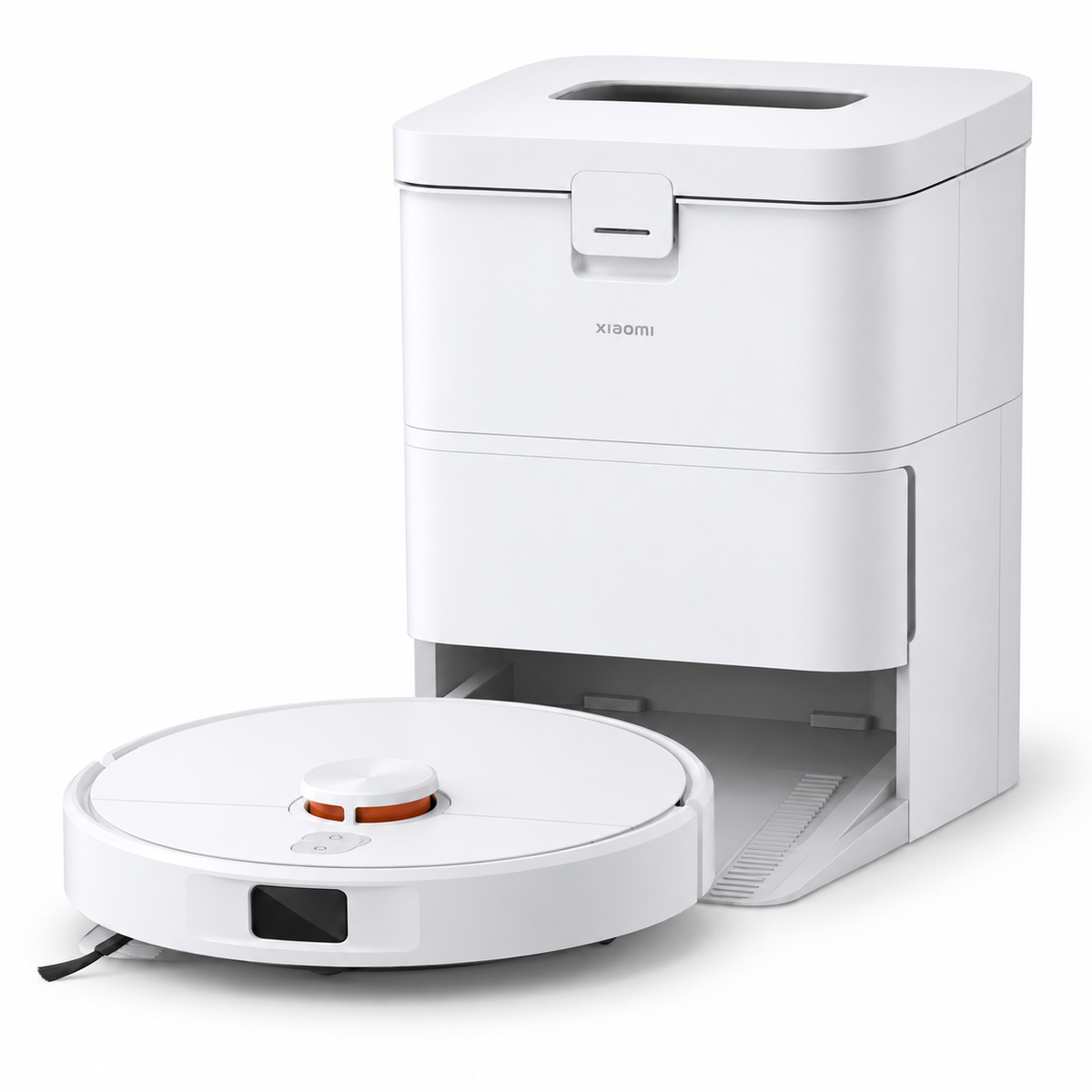 Xiaomi Robot Vacuum H50 and all-in-one station - angle view