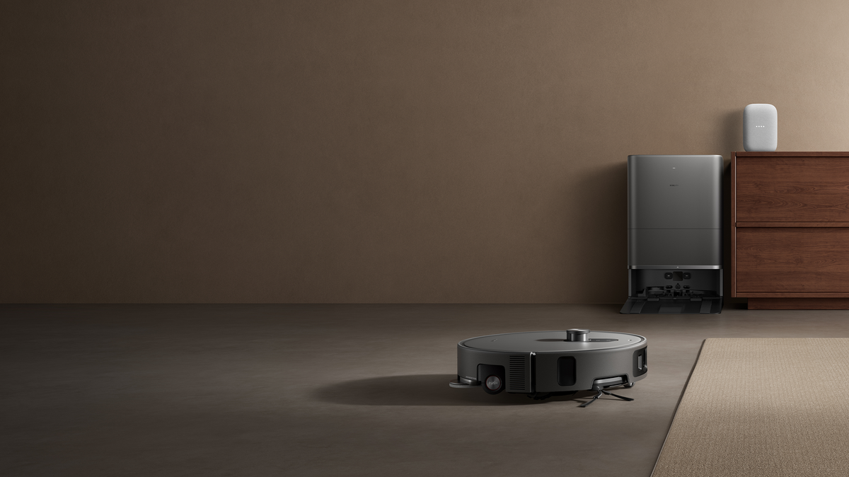 Xiaomi Robot Vacuum 6 Max with multifunctional station in a home setting