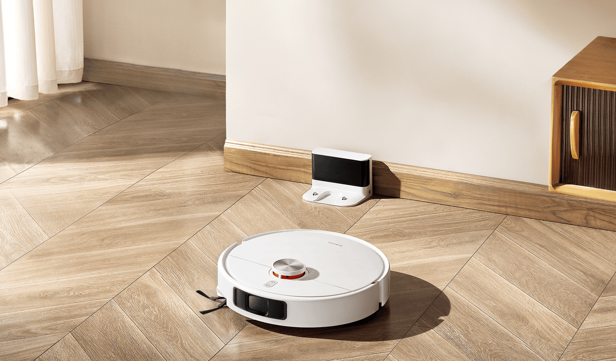 Xiaomi Robot Vacuum S40 Pro مكنسة روبوت شاومي بخلفية بيضاء